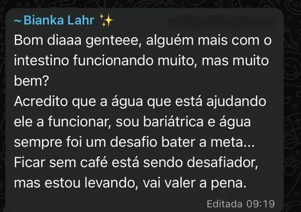 Mensagem de participante relatando melhora no funcionamento do intestino e evolução nos hábitos